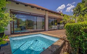 Golf & Leisure Delight - Pecanwood Golf Estate - Hartbeespoort